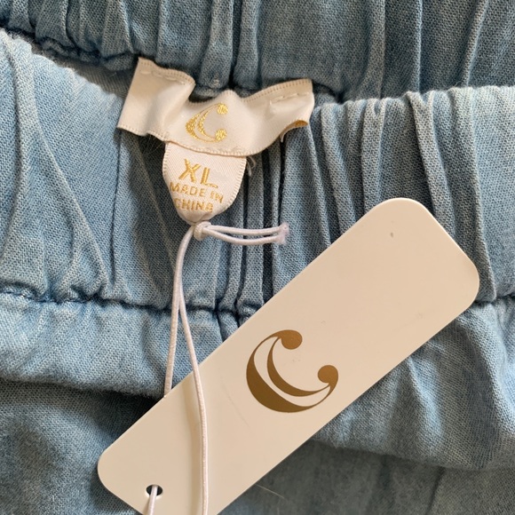 Off the shoulder jean dress. #nwt - Picture 2 of 3